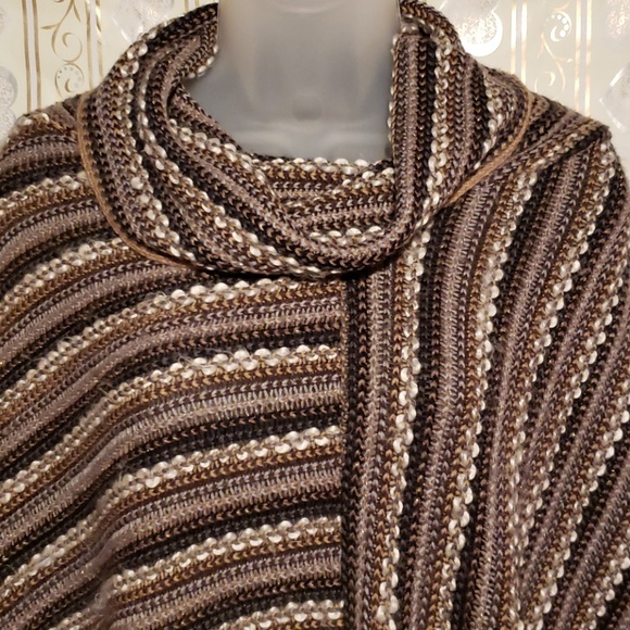 Steve Madden Sweaters - Steve Madden Poncho